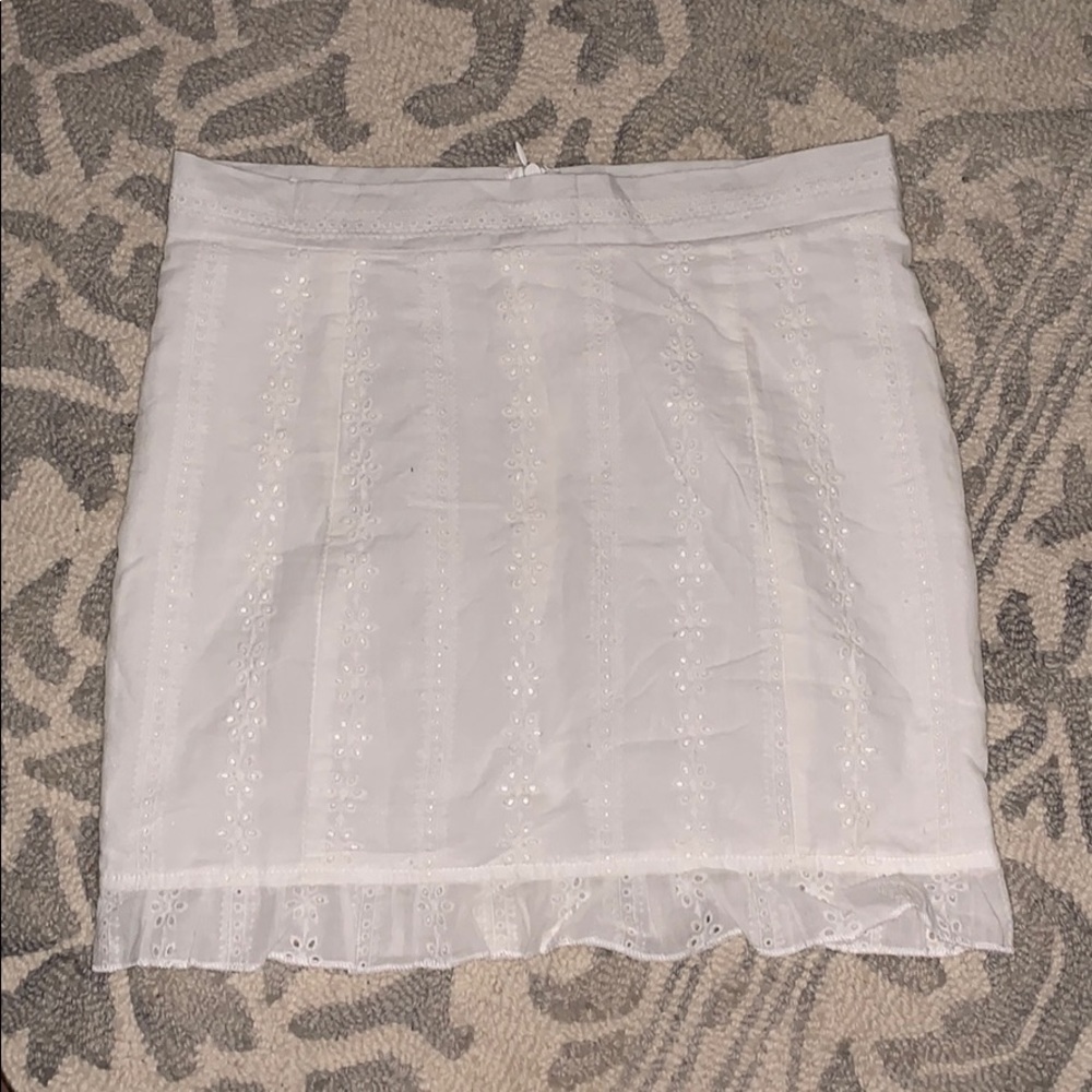 Flower patterned white skirt